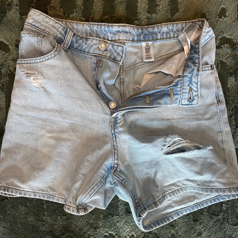 H&M high-rise mom shorts
